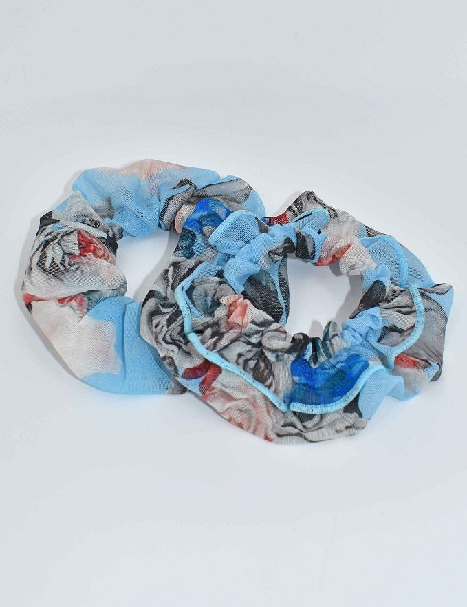 Scrunchie in Rose Garden