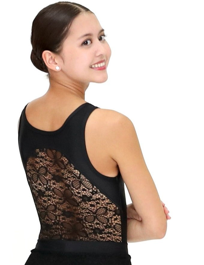 Black-02_model.jpg