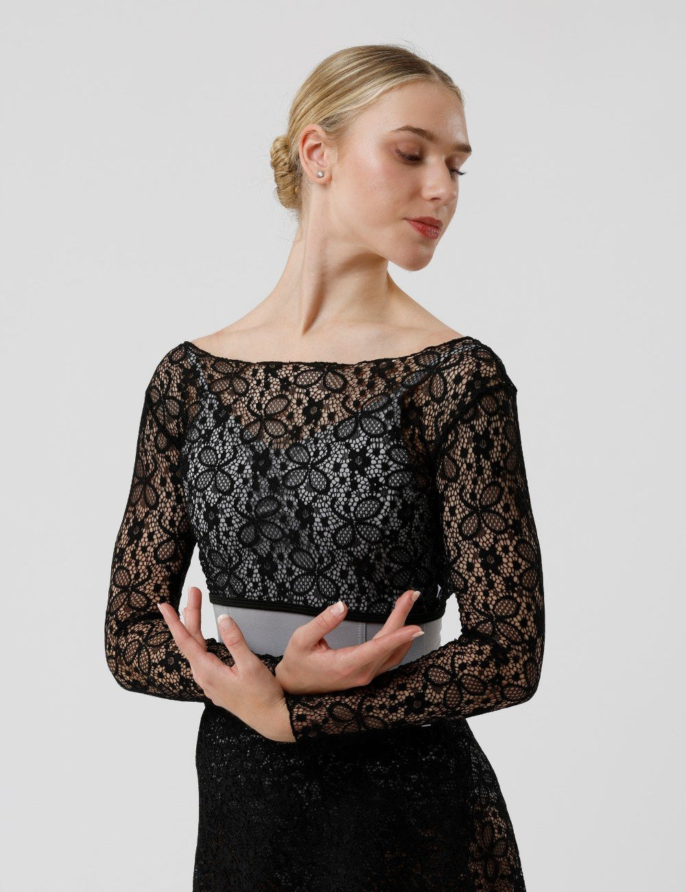 EMMA-HanaLace-Black-Model-1.jpg